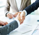 Muestra y firma de contrato